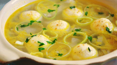 kuřecí polévka s knedlíky - recept s fotografií
