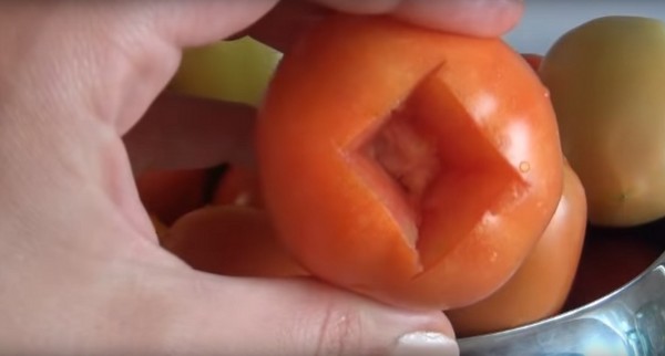 Rajčata s česnekem na zimu, recepty. Sklizeň rajčat s česnekem na zimu: recept na rychlé vaření, bez sterilizace, solené bez koupání