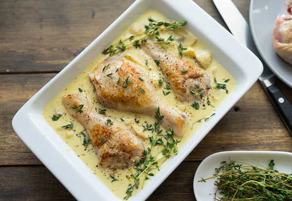 Jednoduchý recept: kuřecí maso s houbami v hořčičné smetanové omáčce