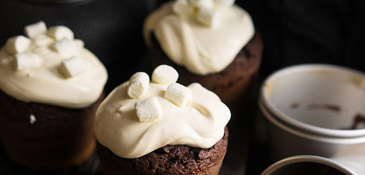 Jednoduchý recept: slavnostní čokoládové muffiny s ganášem