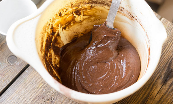 Jednoduchý recept: slavnostní čokoládové muffiny s ganášem