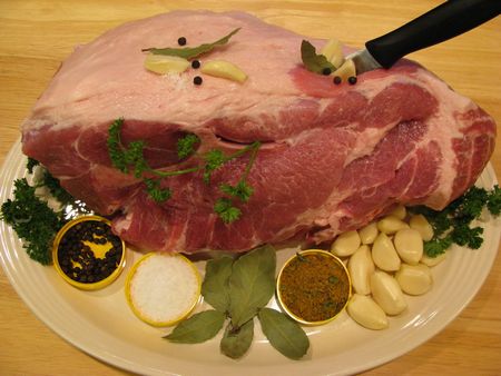 Vepřové maso v troubě: univerzální nádobí