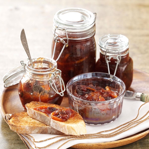 Jam z rebarbory