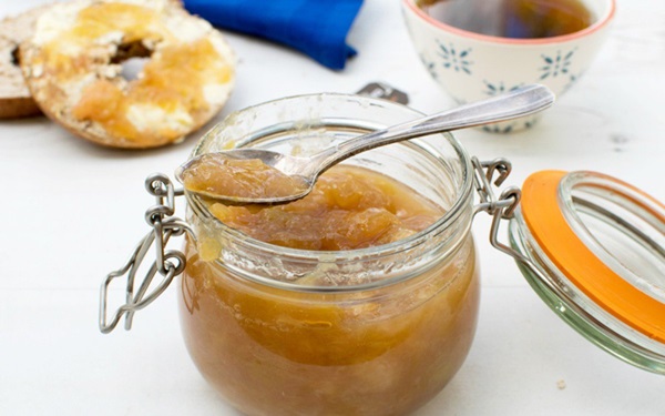 Jam z rebarbory