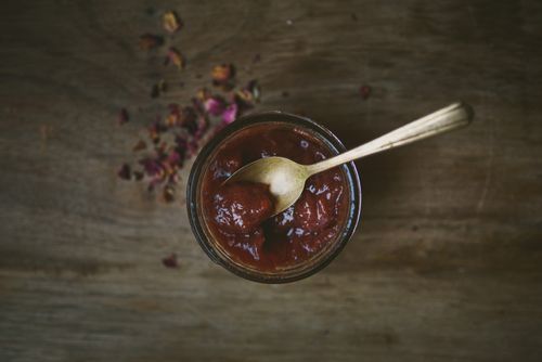 Aromatický džem z jablek se skořicí