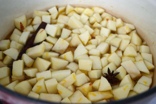 Aromatický džem z jablek se skořicí