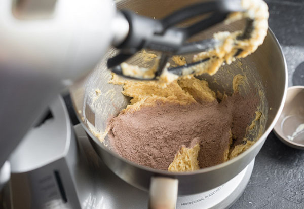 Lahodný recept: velké čokoládové sušenky s kořením